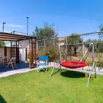 Maxim Wooden Apartment Halikounas